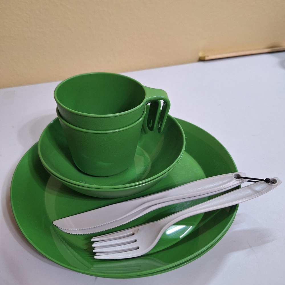 GSI Outdoors Girl Scouts‎ Green Camping Dinnerware Hunting Fishing Cabincore